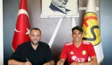 Eskişehirspor Kanatlarını Güçlendirdi: Akın Akman İmzayı Attı