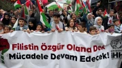 Eskişehir’de Filistin’e Destek Yürüyüşünde Pankartı Çocuklar Taşıdı