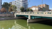 Eskişehir’de Köprüden Atlamak İsteyen Genci Kız Arkadaşı İkna Etti