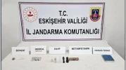 Jandarma Eskişehir Kent Ormanı’nda Uyuşturucu Satan Şahsı Yakaladı