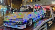 Eskişehir’de Işıklarla Kaplı Otomobil Vatandaşların Yüzünü Güldürdü
