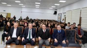 Fen Lisesi öğrencileri kariyer günlerinde geleceğini konuştu
