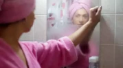 Banyo Aynasında Buğu Oluşumunu Engellemenin 3 Pratik Yöntemi