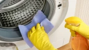 Çamaşır Makinesi Lastiğindeki Kirleri Temizlemenin 3 Yolu