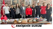 Milli Yüzücülerden İl Müdürü Hasan Kalın'a Ziyaret