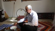 Genç kuşaklara geçmişini unutturmamak için evini müzeye çevirdi
