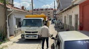 Eskişehir'de Kullanılmayan Evden 2 Kamyon Çöp Çıkarıldı