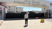 CHP Eskişehir’den Barış Kılıç’a Destek Ziyareti: “Hukuksuzluğa teslim olmayacağız”