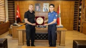 "Görev Yeri Değişti, Takdir Değişmedi