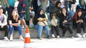 Öğrenciler sınfta ter döktü veliler dışarıda dua etti