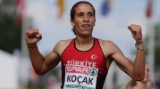 Dilek Koçak Kimdir aslen nereli, kaç yaşında ? Genç Yaşında Avrupa Zirvesine Ulaşan Türk
