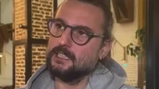 Arka Sıradakiler’in İbo’su Fırat Çöloğlu Kimdir, Kaç Yaşında, Ne İş Yapıyor ve Evli Mi? İşte Güncel Hayatı ve Oyunculuk Serüveni