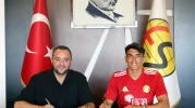 Eskişehirspor Kanatlarını Güçlendirdi: Akın Akman İmzayı Attı