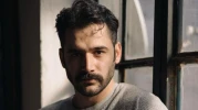 Asir Gündoğdu Kimdir, aslen nereli, kaç yaşında? Yankı Dizisinin Koray’ı Hakkında Merak Edilenler