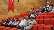 Sağlıkçılara İletişim Dersi: Empati, Beden Dili ve Etkin Dinleme Masaya Yatırıldı