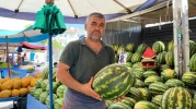 Eskişehir'de Karpuz Uygun Fiyata Satılmasına Rağmen Talep Yok