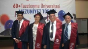 Anadolu Üniversitesi’nde 60+ Mezuniyet Coşkusu