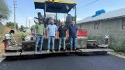 Şuhut’ta Ortapınar köy yolunda asfalt çalışmaları tamamlanmak üzere