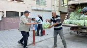 Çiftçiden fahiş fiyatlara tepki: Ürettiği biberleri ücretsiz dağıttı