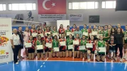 ANALİG Voleybol’da Kız Takımı Türkiye Finallerine Yükseldi