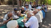 Odunpazarı’nda Kıdemli Vatandaşlara Kaplıca ve Piknik Keyfi