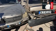 Eskişehir’de otomobil park halindeki araca ve yayaya çarptı