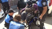 Polislerden Zeynep İçen’e Anlamlı Hediye