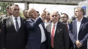 Özel Meydan Okudu, Tekin İl Binasından Sessizce Ayrıldı