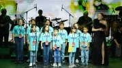 Candan Erçetin 30. yılını TEGV’li çocuklarla sahnede kutladı