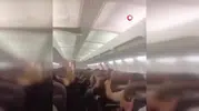 İran’da yolcu uçağında tavan çöktü