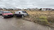 Aracını tarlada buldu, çarpıp kaçan sürücüye böyle seslendi