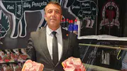 Murat Arnik: Kasap tezgâhlarında artık et değil kemik satılıyor