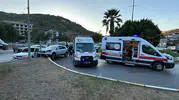 Söke Madenciler Kavşağı'nda iki otomobil çarpıştı: 2 yaralı
