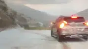 Pütürge'de aniden bastıran dolu yağışı ulaşımı durma noktasına getirdi