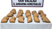 Saray sınır hattında uyuşturucu operasyonu: 22 kilo toz esrar yakalandı