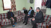 Çay ilçesinde ulu çınarların kapısı çalındı: Kaymakam Türker'den vefa ziyareti