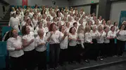 Nilüfer Kadın Korosu'ndan meme kanserine karşı beste: Erken teşhis için notalara döktüler