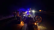 Tosya D-100 karayolunda traktöre çarpan motosiklet sürücüsü hastanelik oldu