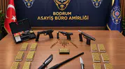 Bodrum'da gece yarısı silahlı dehşet: Cephanelik gibi araçtan iki kişi çıktı