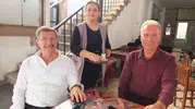 Burhaniye kahvehanelerinde çay devri yerini sütlü molalara bırakıyor