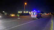 Düzce'de kilitlenen trafikte ambulansa polis eliyle özel geçiş koridoru