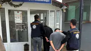 Datça'da prefabrik ev operasyonu: Onlarca yıl hapis cezası olan iki firari yakalandı