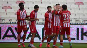 Sivasspor evinde Pendikspor'u farklı geçti