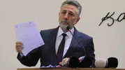 Bayraklı Belediyesi'nde rüşvet ve ihale operasyonu: Eski başkan Serdar Sandal gözaltında