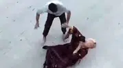 Eskişehir’de Cadde Ortasında Kadına Şiddet Kamerada