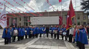 Eskişehir’de 29 Ekim Kadınları Derneği’nden Çelenk Töreni