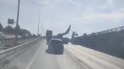 Eskişehir Çevreyolunda Dev Rüzgâr Kanadı Trafiği Aksattı