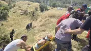 Dron ve iz takip köpekleri hayat kurtardı: Alzheimer hastası yaşlı adam dere yatağında sağ bulundu