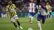 Fenerbahçe, Lyon deplasmanında ilk yarıda 2-0 öne geçti: Vedat ve Archie Brown sahneye çıktı