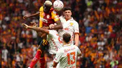 Süper Lig'de Dev Maçta İlk 15 Dakika: Galatasaray ve Göztepe Saha'da Kilitlendi